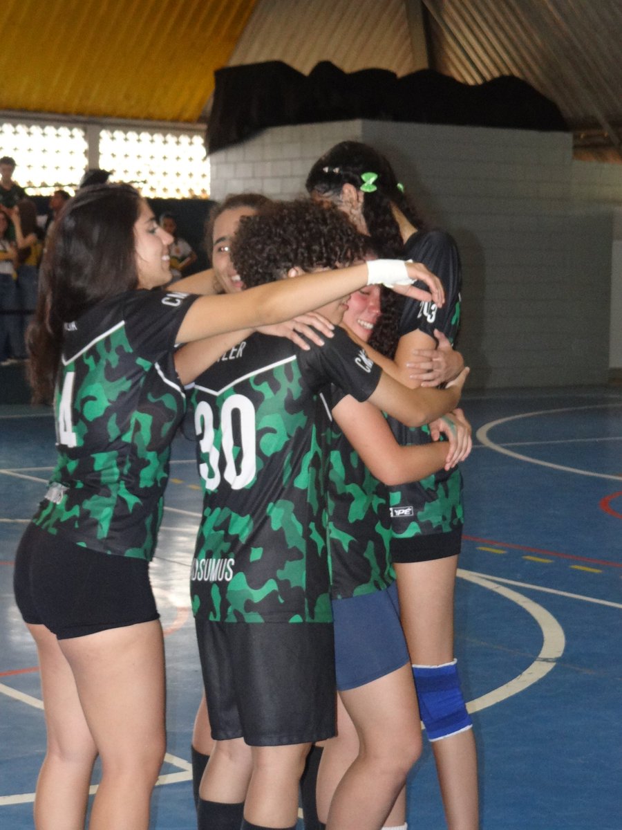 gabifazza's tweet photo. a minha melhor escolha💚🖤 #VEMPRAINFA https://t.co/aMjcfON1Hi