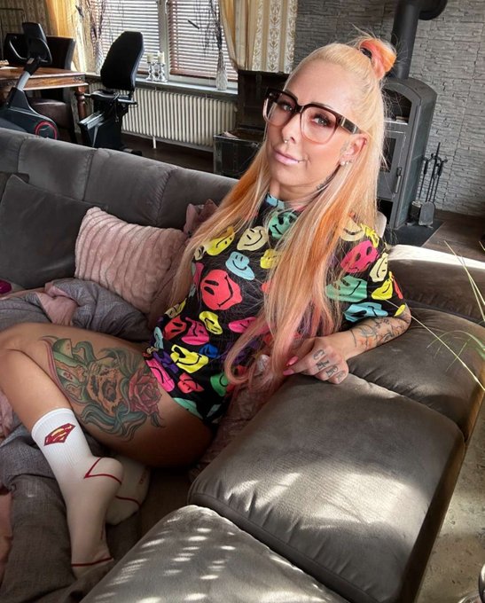 Mal schnell eine gute Nacht sp&auml;ter gew&uuml;nscht ihr S&uuml;&szlig;en 🥰😜 👉 https://t.co/0zZ40AuvOD 👈 https://t.co/i<a href="/tag/happynewyear"class="tags"><span>#happynewyear</span></a>