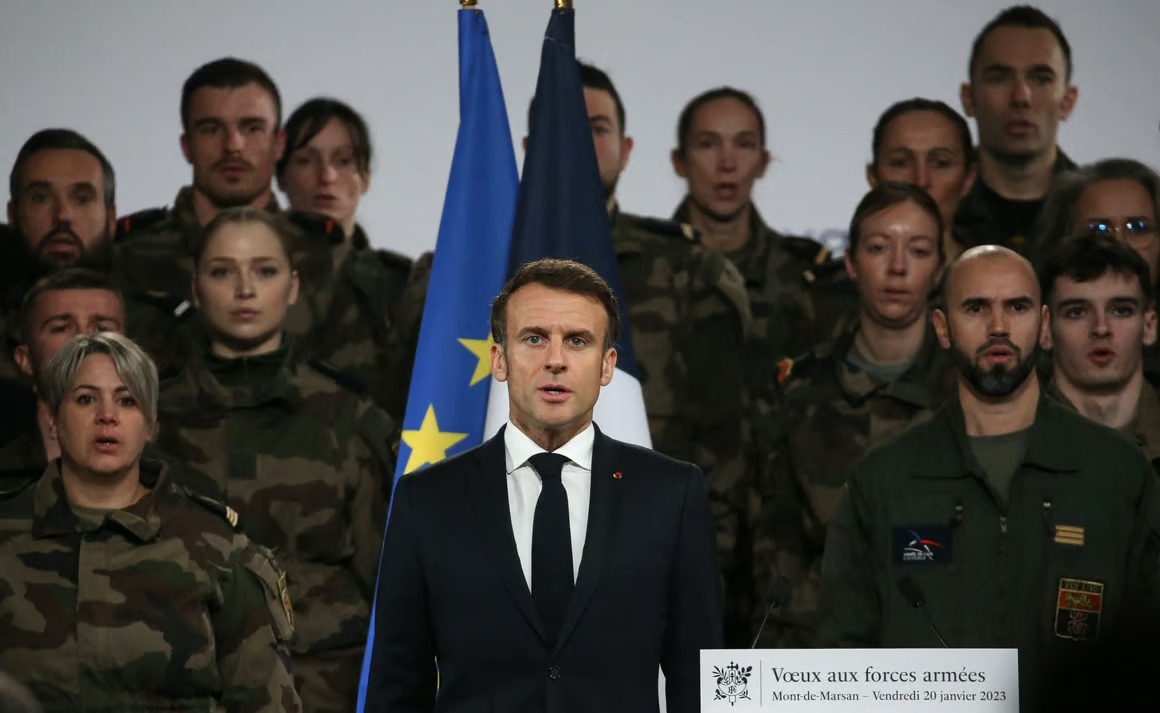 🚨French President Macron will address the nation tomorrow.

 The Ukrainian President's office announced that important news will come from France.
#France #UkraineRussiaWar #UkraineRussianWar #NATOReview