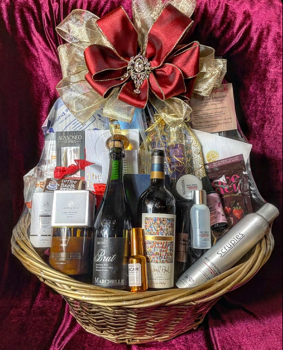 Hollywood Swag Bag tweet media