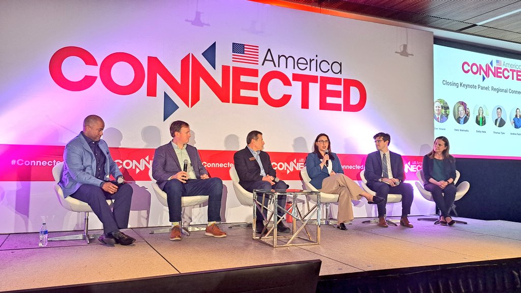 totaltelecom's tweet photo. The closing keynote panel of #ConnectedAmerica Day 1 is all about regional connectivity priorities, featuring @readydotnet, @PewStates, @TNECD, @nwccog #ConnectLA & Texas Broadband Development Office https://t.co/PChGM920Fo