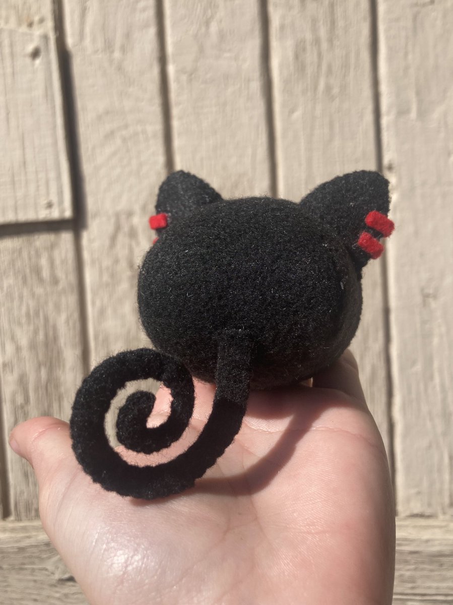 #FlayonsCrayons #machiroons

Machiroon plush 🐾🪫
Talent: Machina X Flayon (Holostars)