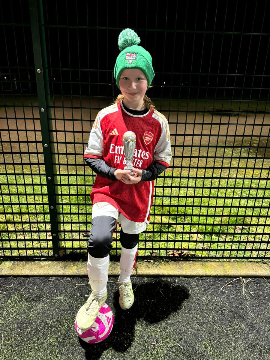 Only girl in her Under 8 team and getting better each week. Trainer of the week for increased confidence and communication this week. #thisgirlcan#quinnemily#futuregooner#futurelioness#enjoyingthebeautifulgame <a href="/bmeado9/">Beth Mead MBE</a> <a href="/leahcwilliamson/">Leah Williamson</a> <a href="/alessiarusso7/">Alessia Russo</a>