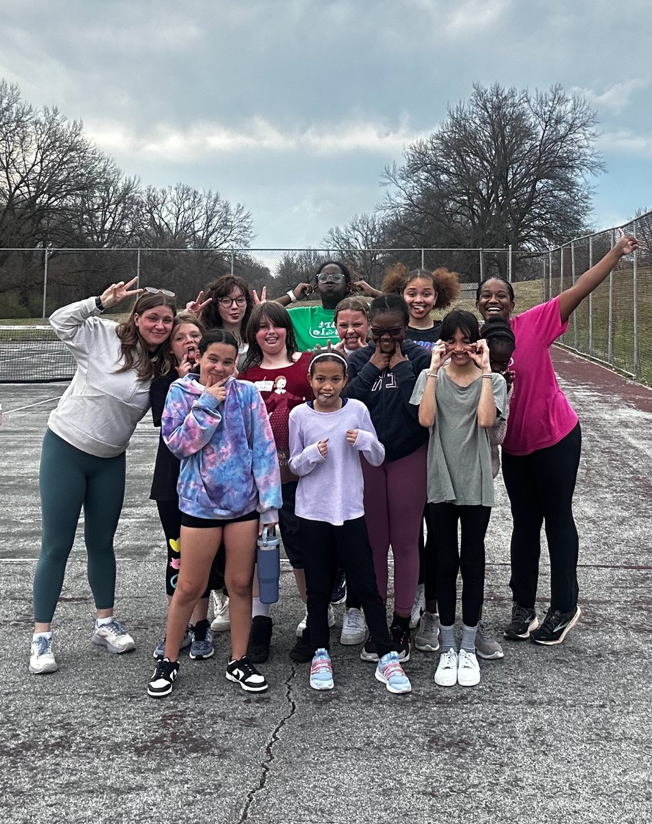 Ending our second week of practice  by finding our happy pace and letting our star power shine bright 💓. We are the Winnwood GLOW Girls ✨🌟