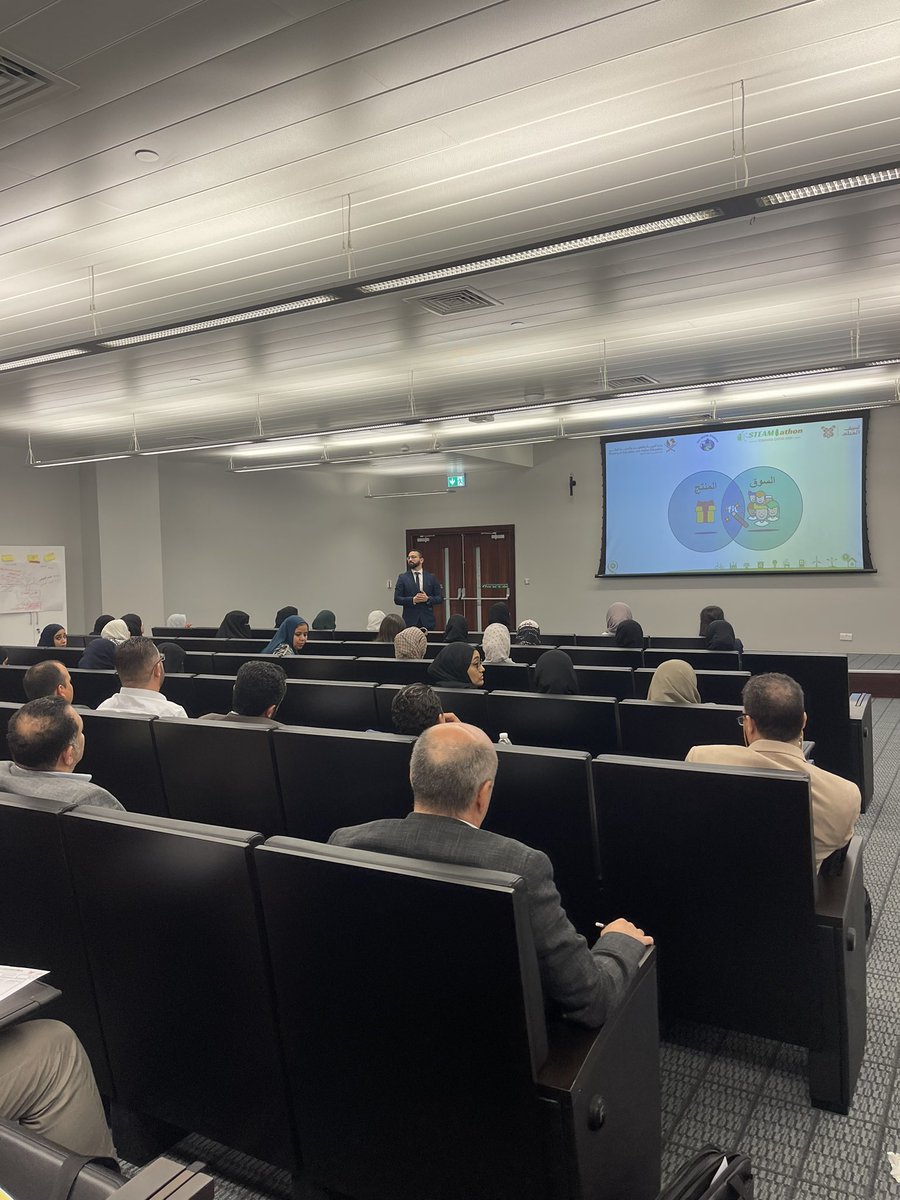 STEAMathonQatar's tweet photo. Throwback STEAMathon Qatar training and second workshop entitled “Green Entrepreneurship” which was held at Qatar Ministry of Education and Higher Education on 30th Jan 2024 and delivered by Eng. @khammassimehdi. 

#steamathonqatar https://t.co/WQJa4Hdnsc