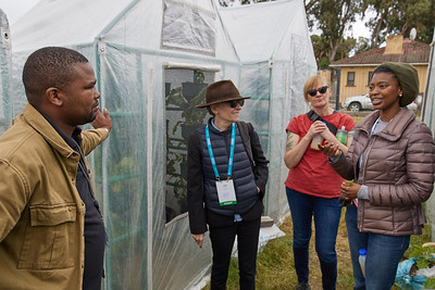 Our work w/ <a href="/ChiPublicHealth/">CDPH | Chicago Department of Public Health</a>, <a href="/LVEJO/">LVEJO</a>, <a href="/CNT_tweets/">CNT</a>, and <a href="/uicpublichealth/">UIC School of Public Health</a> to co-develop a community air monitoring network strategy is strengthened by the PHC network by fostering global collaboration to effectively address urgent urban health issues 🧵 #cities4health