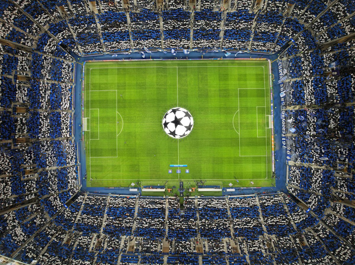 Acabou a nossa participação na Champions. 

Foi uma caminhada linda.
Disputamos até ao último segundo a eliminatória com o Arsenal, líder da Premier League.

Orgulhoso desta equipa.
FCPorto é a única equipa capaz de fazer frente a qualquer um na Champions.

Amo-te, até ao fim🔵⚪️