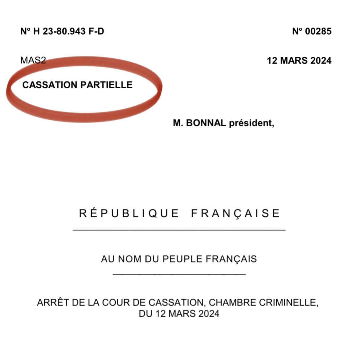 Avi_Bitton's tweet photo. La #justice se trouve parfois au bout d’un long tunnel. 

Dans cette #procédure #criminelle, notre client avait été condamné par la #CourdAssises à verser plus de 300 000 euros d’#indemnités à la #victime. 

Nous l’avons convaincu de former un pourvoi en cassation et l’arrêt vient de tomber (Crim., 12 mars 2024, n. 00285) : plus de 200 000 € de condamnations sont remis en cause et l’affaire devra être rejugée par la #CourdAppel de #Versailles ! 

Les motifs de cassation ? 

1/ « Le préjudice résultant d'une infraction doit être réparé dans son intégralité, sans perte ni profit pour aucune des parties ». 

Or, les premiers juges avaient indemnisés deux fois le même #préjudice …. 

2/ « Tout jugement ou arrêt doit comporter les motifs propres à justifier la décision et répondre aux chefs péremptoires des conclusions des parties. L'insuffisance ou la contradiction des motifs équivaut à leur absence ». 

Pourtant, les premiers juges s’étaient contentés d’évaluer les préjudices sans les motiver ni répondre à nos arguments en défense …. 

Au #Pénal, le combat est parfois long, mais il ne faut jamais baisser les bras ! 

Je remercie mon équipe Nelson De Oliveira Juliette Levavasseur et Lois P. Lesot ainsi que nos #Avocats à la Cour de cassation l’étude Waquet Farge Hazan.