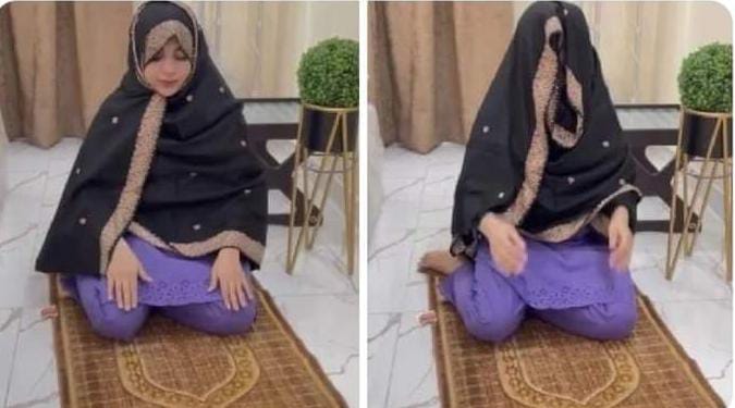 AfaqiAnum's tweet photo. In First Rakaat                    In Last Rakaat https://t.co/2dknjl9jms
