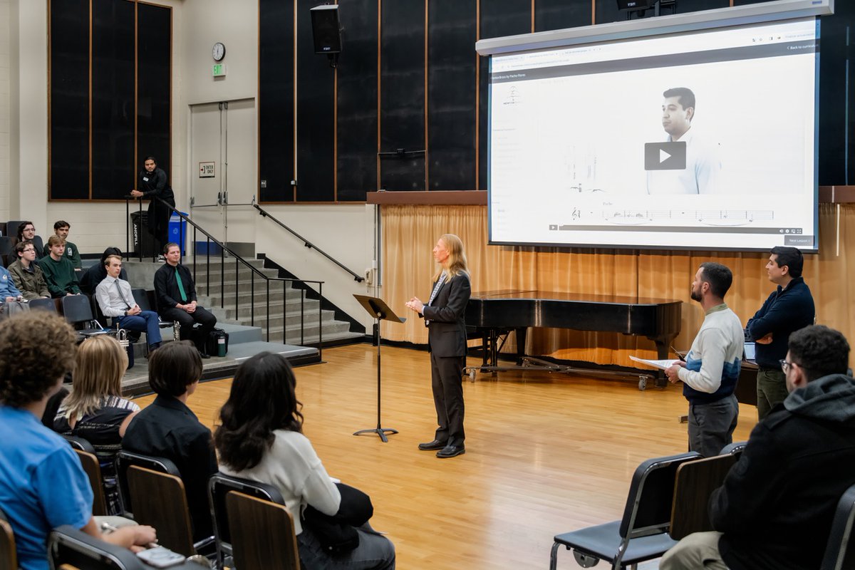 Last month, trumpeter @pacho_flores appeared as a special guest for a Dr. William and Evelyn Lamden Masterclass held at @SDSU. He guided students through his warmup routine, then 5 students performed solo repertoire and were brilliantly coached by Pacho. 🎺🎶 📸: Jenna Selby