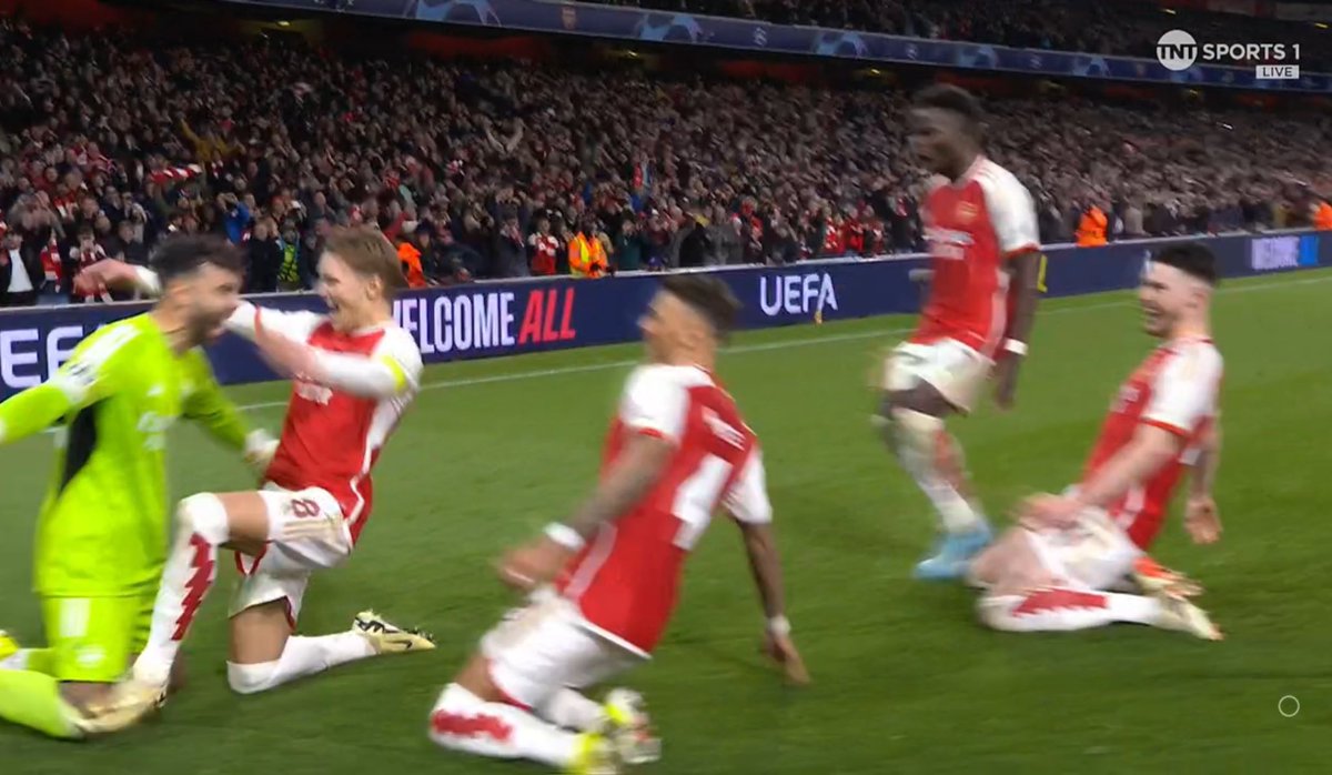 AfcWorld's tweet photo. The Scenes! https://t.co/jJgMI4GLBs