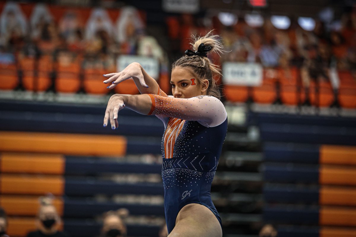 IlliniWGym's tweet photo. Senior Spotlight: Amelia Knight

"I am grateful for the opportunity I have had to represent the University of Illinois. Thank you for all the support from family, coaches, and teammates and for always believing in me. I am excited for next chapter! I L L 🧡💙"

#Illini // #HTTO https://t.co/mX6KWdsN2n