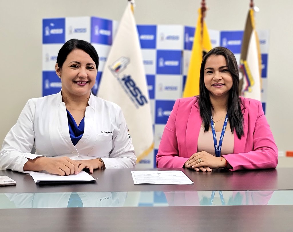 LosRiosIESS's tweet photo. Hoy se posesionó a la nueva Directora Médico 👩‍⚕️ del Hospital General Quevedo, se trata de la Dra. Carolina Pacheco Vila @Carolpachecov quien anteriormente se desempeñaba como Epidemióloga de la unidad médica. https://t.co/T9wmkpLl4i