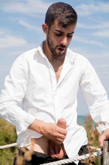 REMEMBER OF ME ?? iM HERE !!!   MORE IN :   https://t.co/T7hCifcHSi https://t.co/ril4oCSwSz