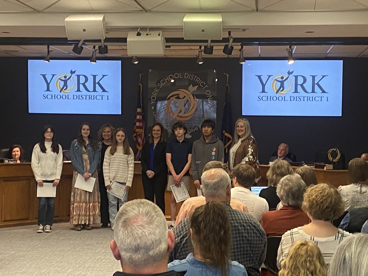 Tonight, the School Board recognized our Junior Scholars, girls’ wrestling champions, &amp; the girls’ wrestling team! The Pledge of Allegiance was also led by two of our 7th grade students. Congrats to all! 🎉