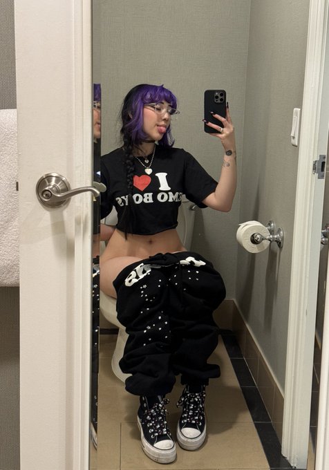 Watch eunhae ♡'s leaked NSFW photo on TwXstars