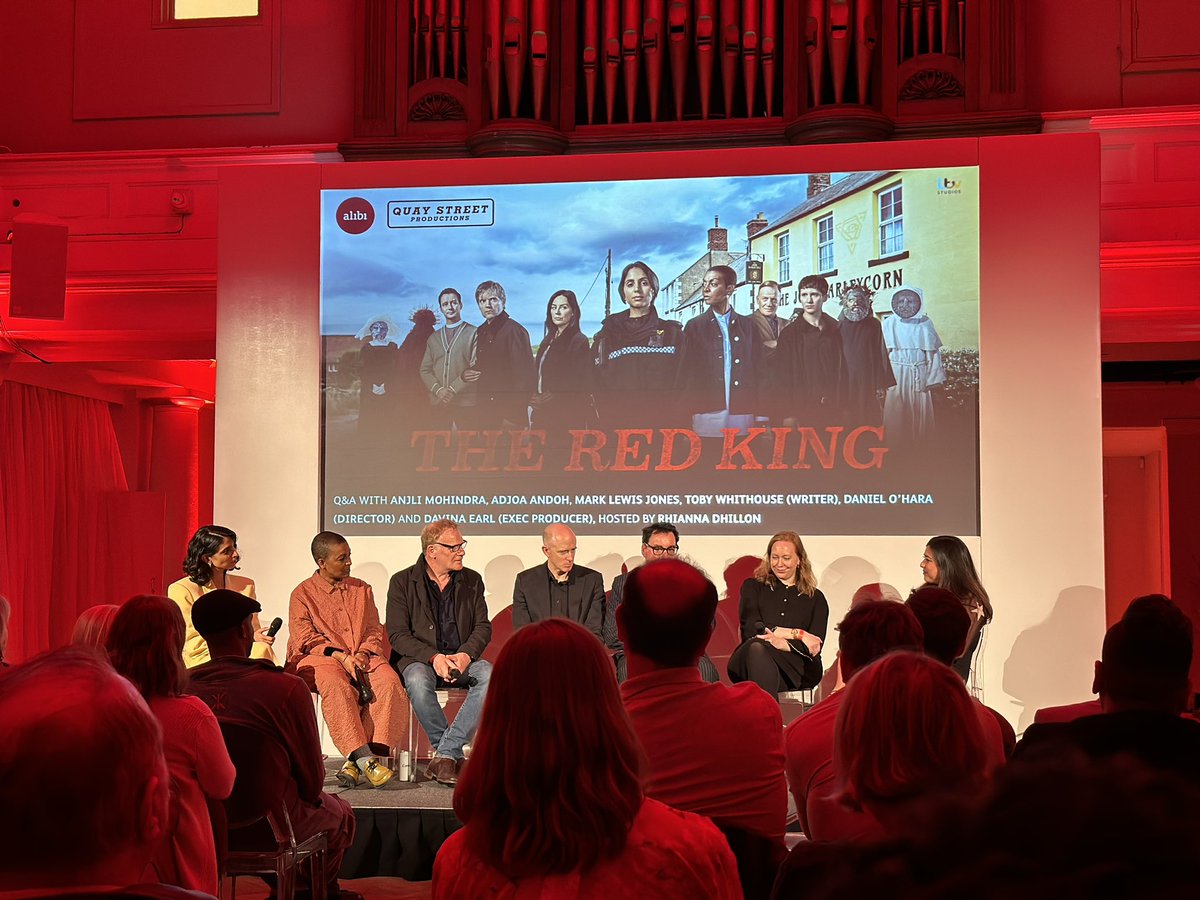 Tonight I was treated to the first episode of #TheRedKing which starts in April on @alibi_channel. Loved the first episode. Great to see @AnjMohindra in a leading role like this. About time!