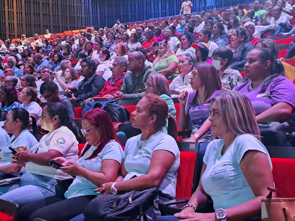 LeyraSuarezPsuv tweet media