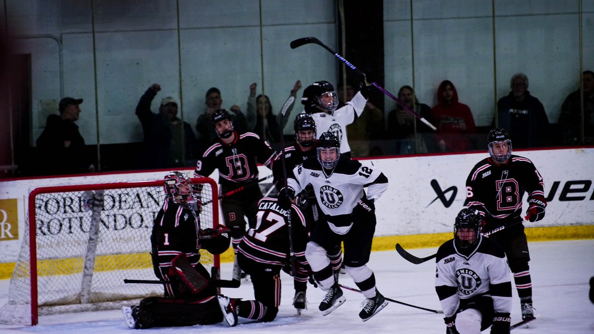 Unionmhockey tweet picture