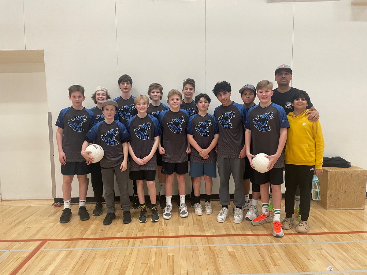 Congrats to the @HeightsSeymour Gr 7 boys’ Tripleball Team who placed 🥉 at the @NVSD44 tournament! These student-athletes worked hard all season and I’m so proud to be their coach 🏐🏐🏐