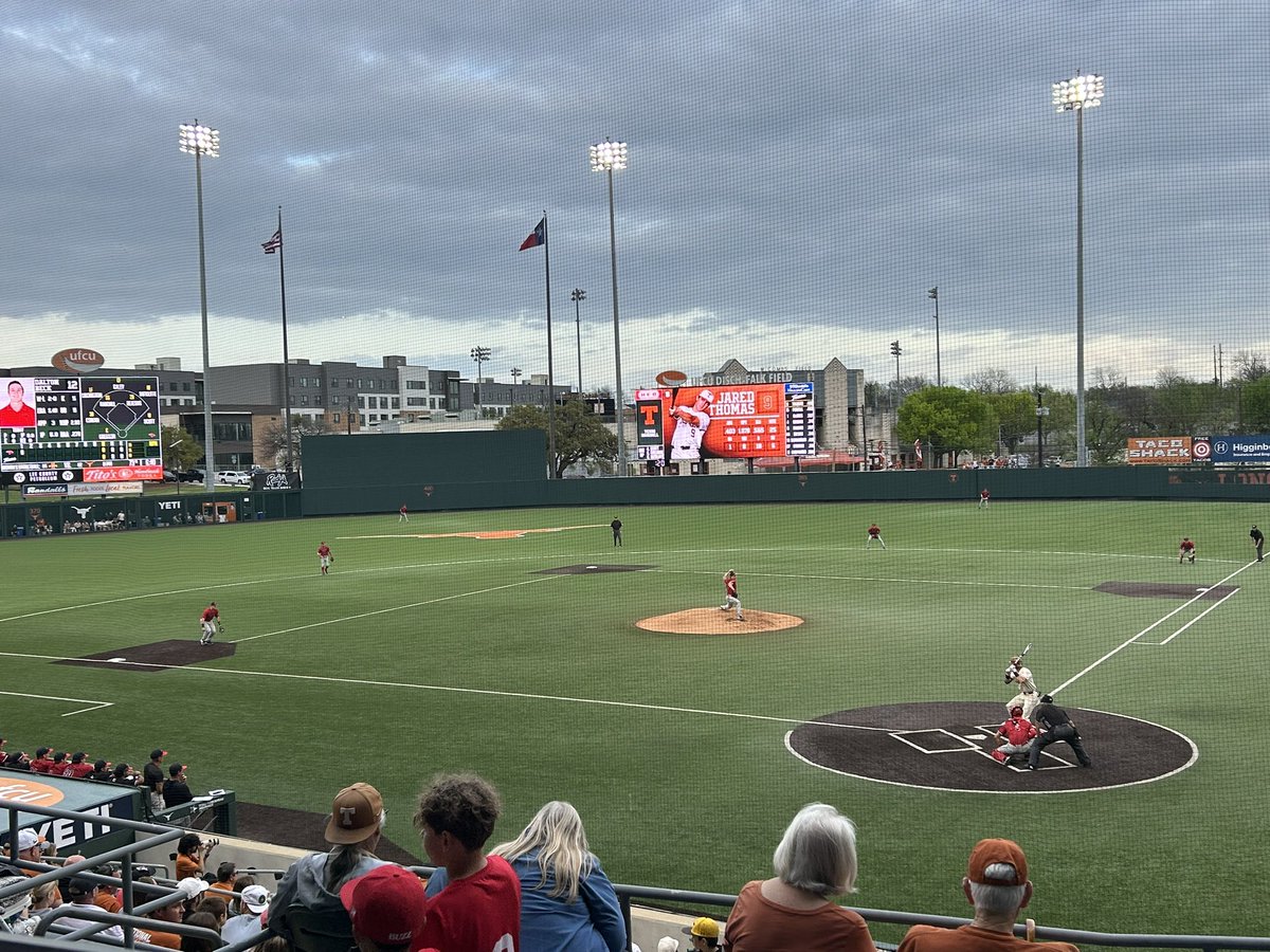 Great night for baseball in the ATX.. Hook ‘em! 🤘🏽