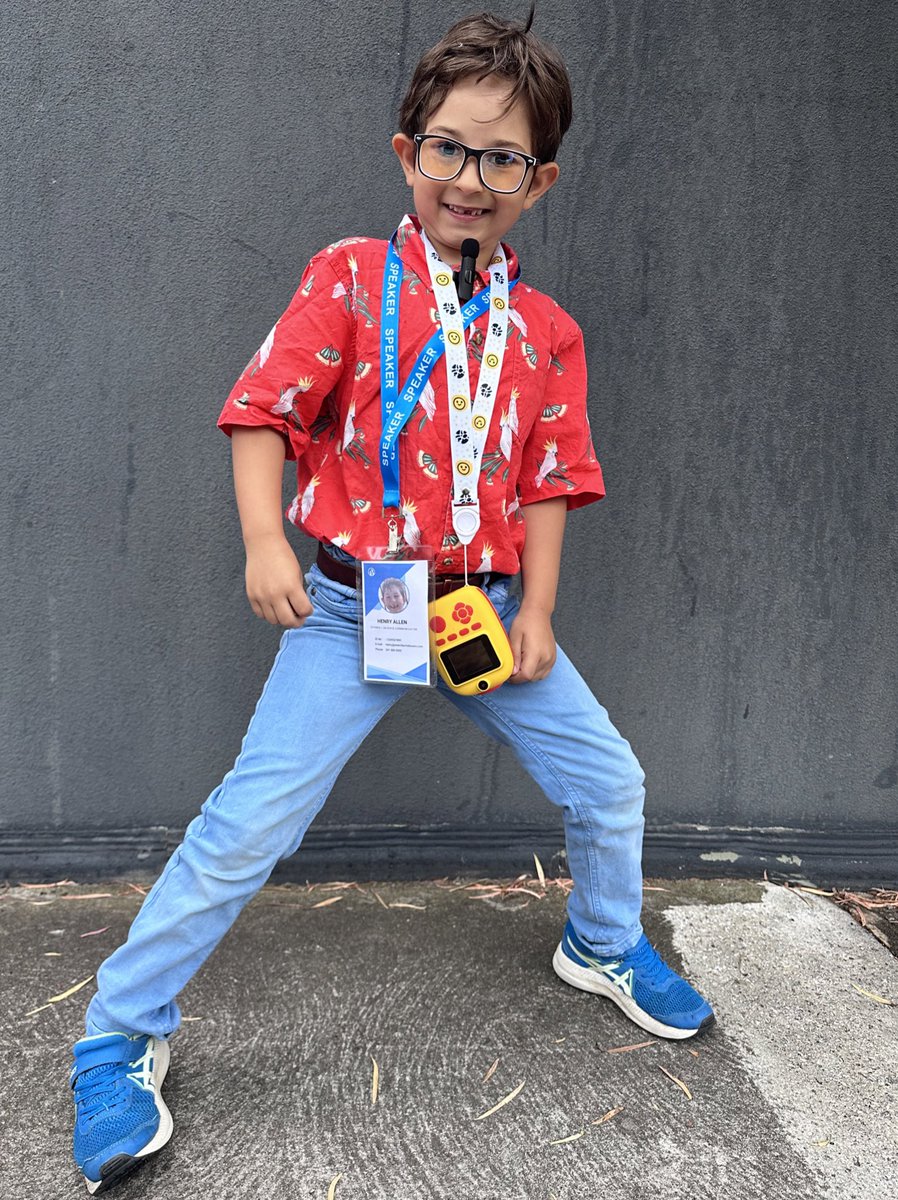 It’s Occupations Day! The brief: Dress up as someone who helps us. Meet a future YouTuber and Science Communicator, inspired by none other than @DoctorKarl.