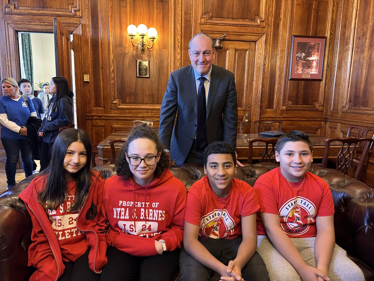 Michele Z. Corio tweet media