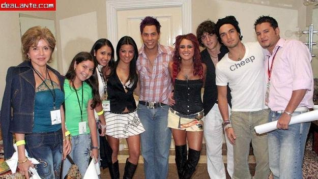throwbackrbd's tweet image. 🔙 RBD em Meet &amp;amp; Greet 
🗓️ 12 de março de 2006
📍  Cidade do Panamá, Panamá (12.03.06)