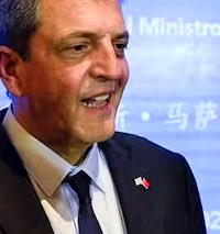 gaston_deganis's tweet photo. Cuando Massa usó el pin de Argentina y China no dijeron nada, no? No. Hipócritas de mierda. https://t.co/JkYd4rXGAC