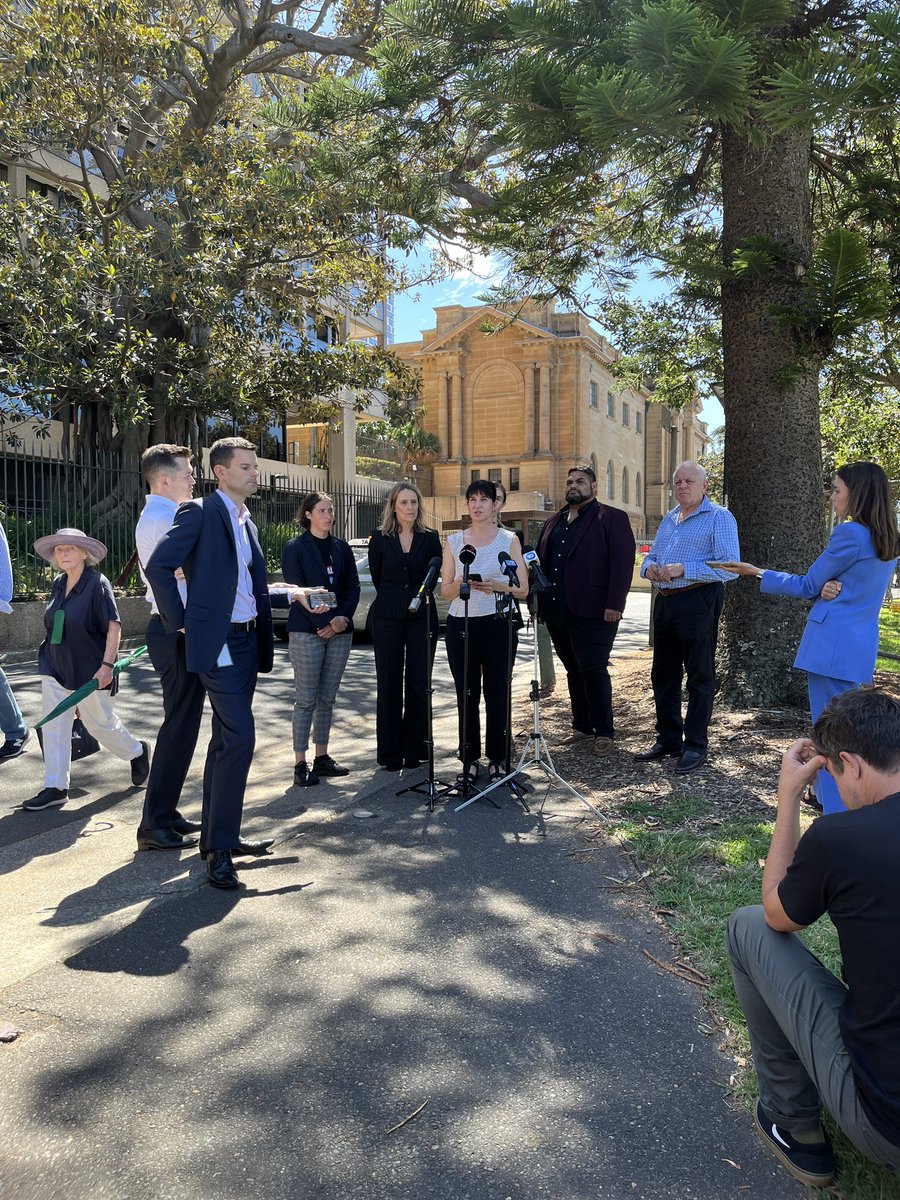 Redfern Legal Centre tweet media