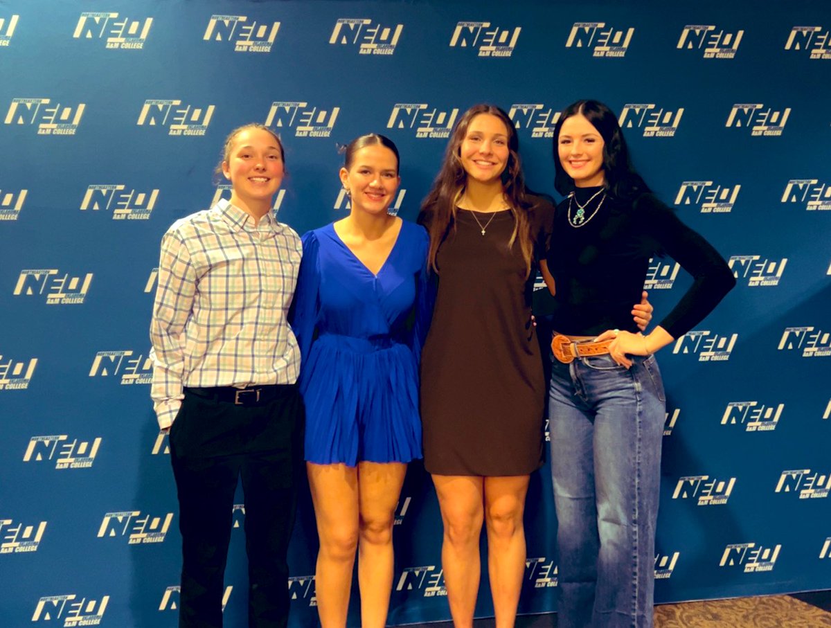 Honors Banquet 2024! 

<a href="/CheyanMcdaniel/">Cheyan Mcdaniel</a> - Dean’s Honor Roll | Criminal Justice Major

<a href="/hafer_ella/">Ella Hafer</a> - Dean’s Honor Roll | Athletic Training Major

<a href="/_mmihaljevic8_/">Magdalena Mihaljević</a> - PTK, President &amp; Dean’s Honor Roll | Psychology Major

<a href="/Mswayze21/">Mady Swayze</a> - Dean’s Honor Roll | Pre- Vet Major