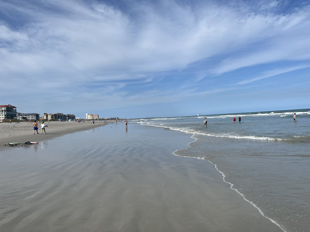 We had a great first day on our Spring Trip to Cocoa Beach, FL. Excited to  get the season started on Thursday! 🛫🚐🏝️⚾️ #CocoaBeast  #SpringTraining2024 @ChieftainNation @BEastAthletics_ @BellevueSchools  @peterburtnett, image size:1200x900