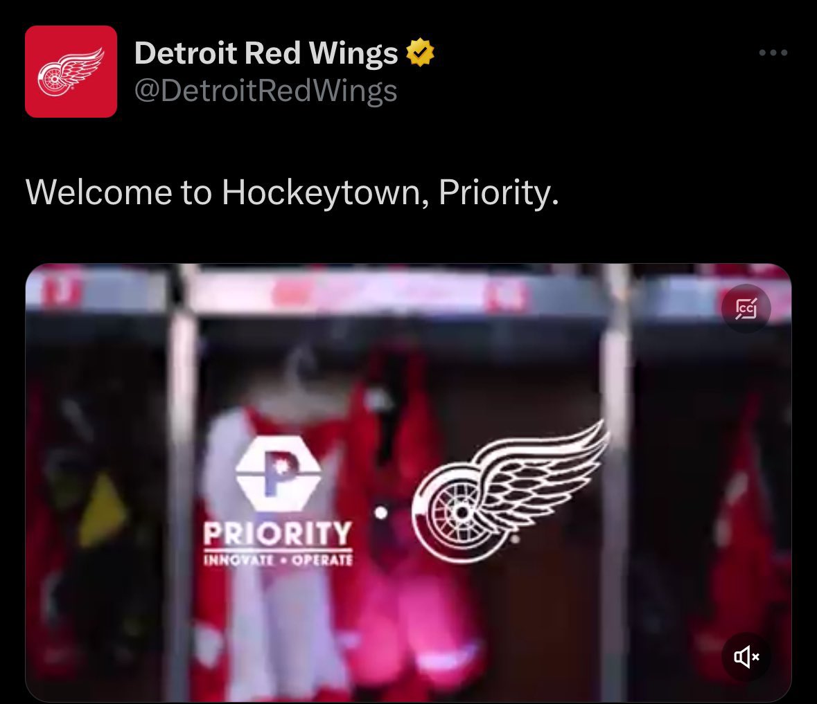 hockey images that precede unfortunate events (@unfortunatehky) on Twitter photo 