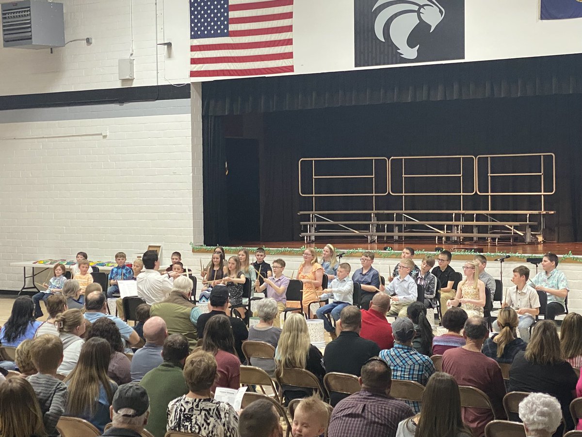 Shelli Mueller (@mueller2004) on Twitter photo #emwolves own <a href="/MarkPerezJr/">Mark Perez</a> put on another wonder performance. From singing, to ukulele playing, and bucket drumming. He does it all. #emwolves own <a href="/MarkPerezJr/">Mark Perez</a> put on another wonder performance. From singing, to ukulele playing, and bucket drumming. He does it all.