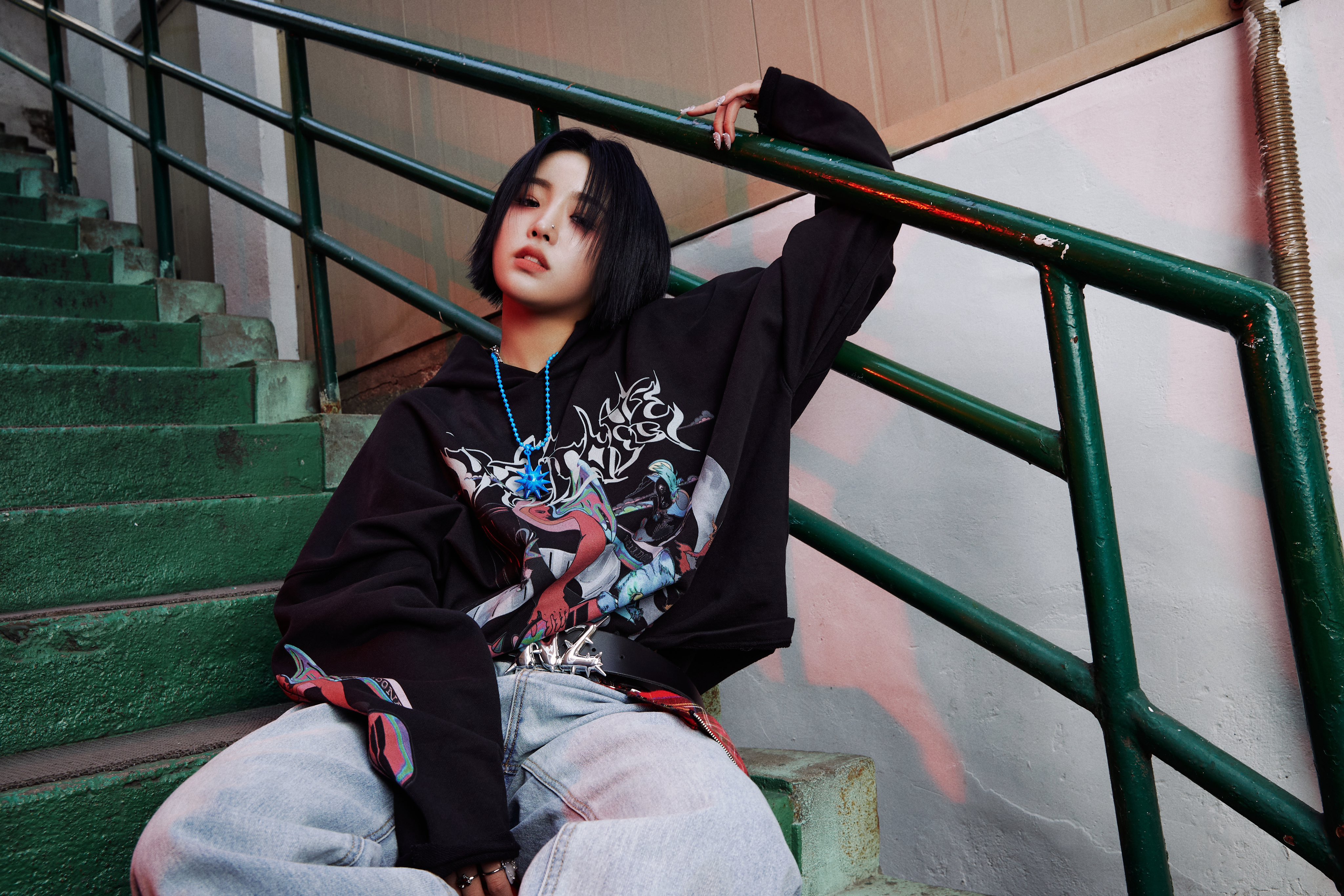 GIh2LWzb0AA_e-x?format=jpg&name=4096x4096