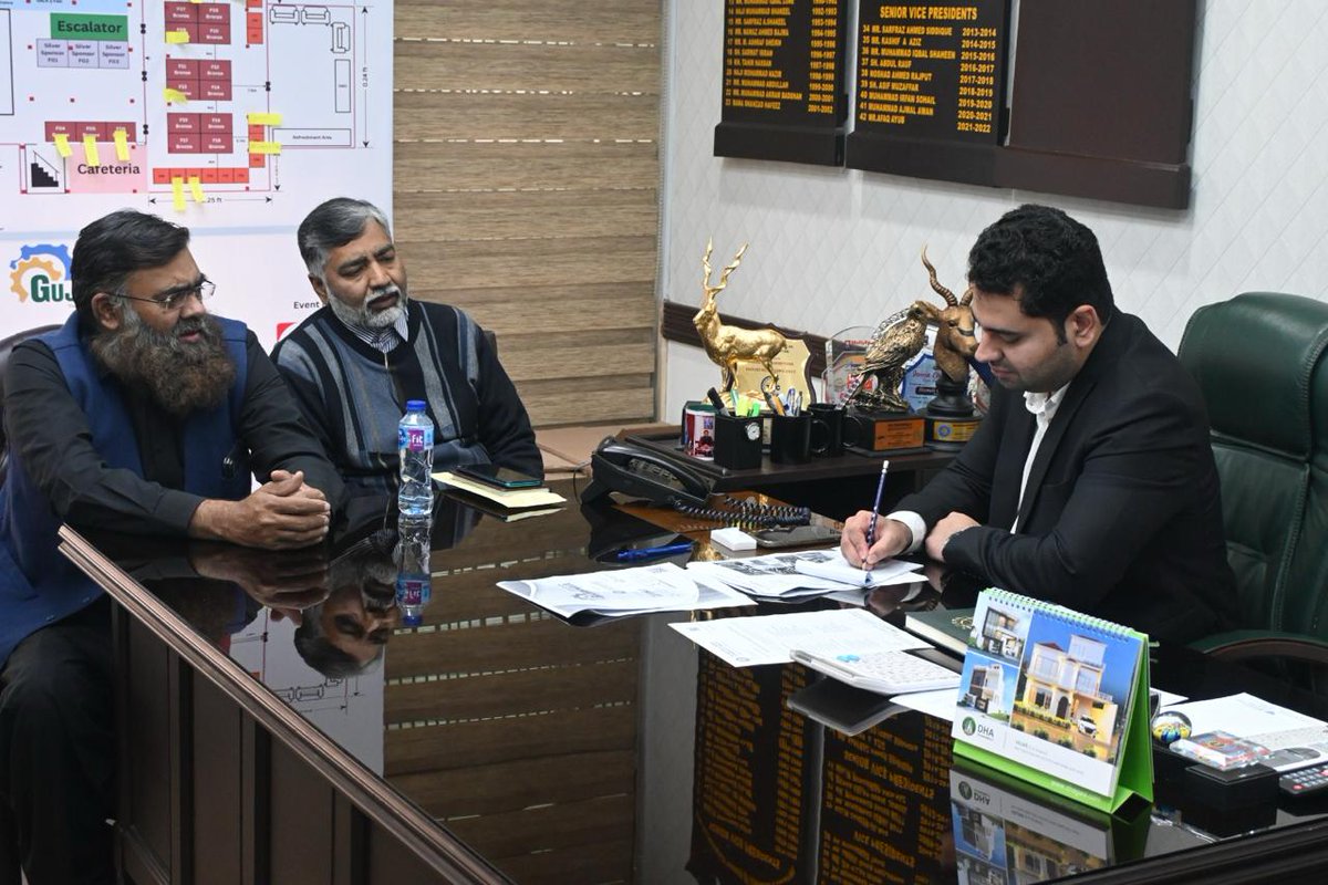 Delegation from TEVTA visited GCCI.

Senior Vice President GCCI Mr. Humais Gulzar Mughal chaired the meeting with TEVTA team.
Dated: (11-03-2024)