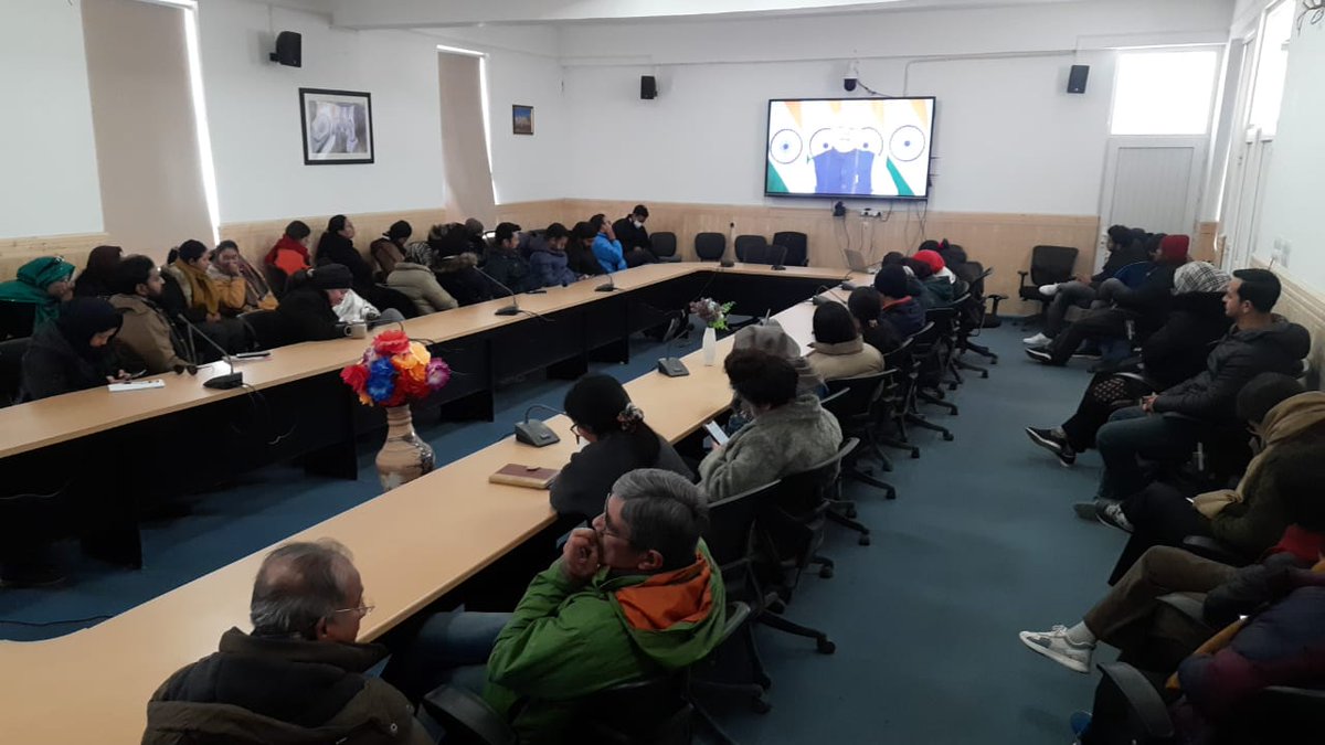 ULadakh's tweet photo. Faculty and students of the University of Ladakh virtually attended the  live streaming of Honble PM address during the foundation of three semi conductor facilities.
@DIPR_Kargil @DIPR_Leh @LadakhSecretary @LAHDC_LEH @lg_ladakh @PMOIndia @rashtrapatibhvn https://t.co/pJdOcq5qgg