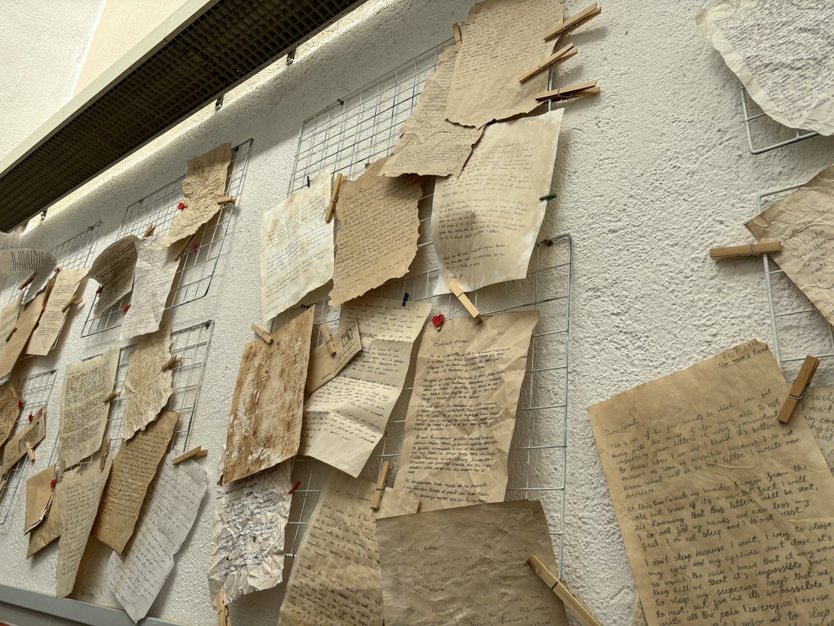 Canviar la secundària és fàcil. Només calen mestres valents que vulguin educar la humanitat que hi ha en cadascú, i vegin que tot comença pel final, per canviar el producte final. Menys examens i més cartes de la memòria i ja veureu-ho el canvi.  <a href="/FEDACSantAndreu/">FEDAC Sant Andreu</a> testimoni viu!