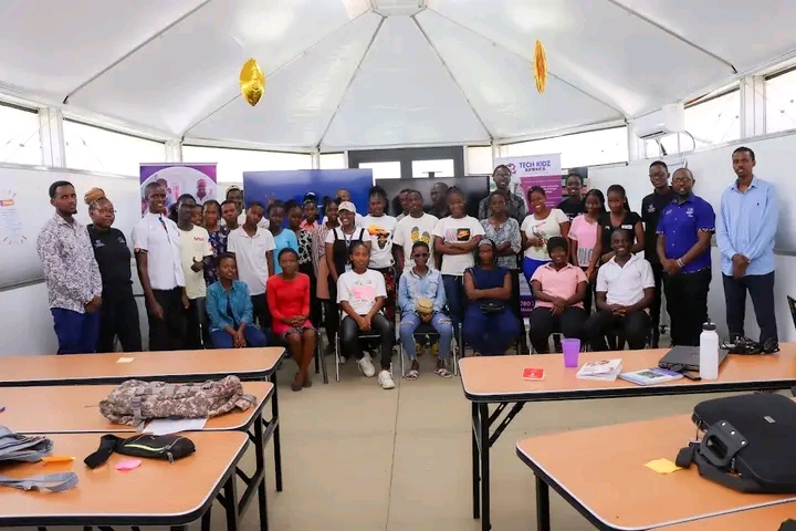 MG Innovation Hub took part in a Career Talk forum geared towards Form Four leavers at Close the Gap in Mombasa. The event was skillfully organized by Tech Kidz Africa.

#mgihub
#TechkidzAfrica
#techandinnovation