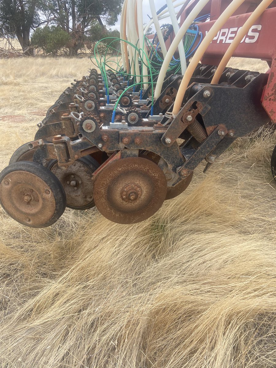 KanePage4's tweet photo. Wanted:    Does anyone have parts for Morris Xpress laying around they may want to part with? https://t.co/tywyvOydQ6