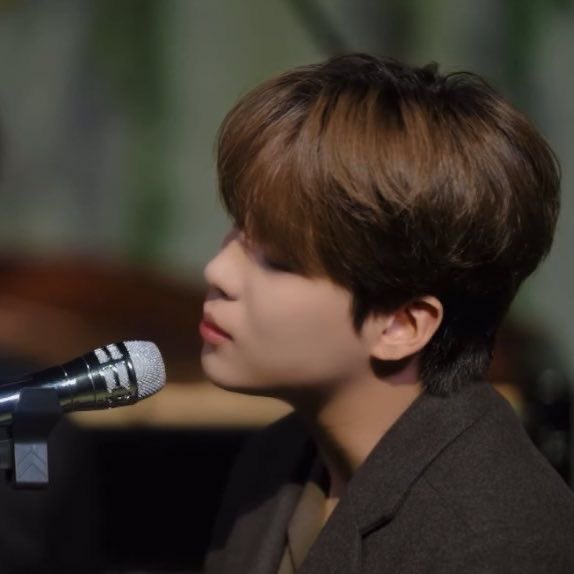 shiooosmein's tweet photo. ATEEZ jongho main vocalist moments 

a long thread 🧵 https://t.co/z6NyN0jmhM