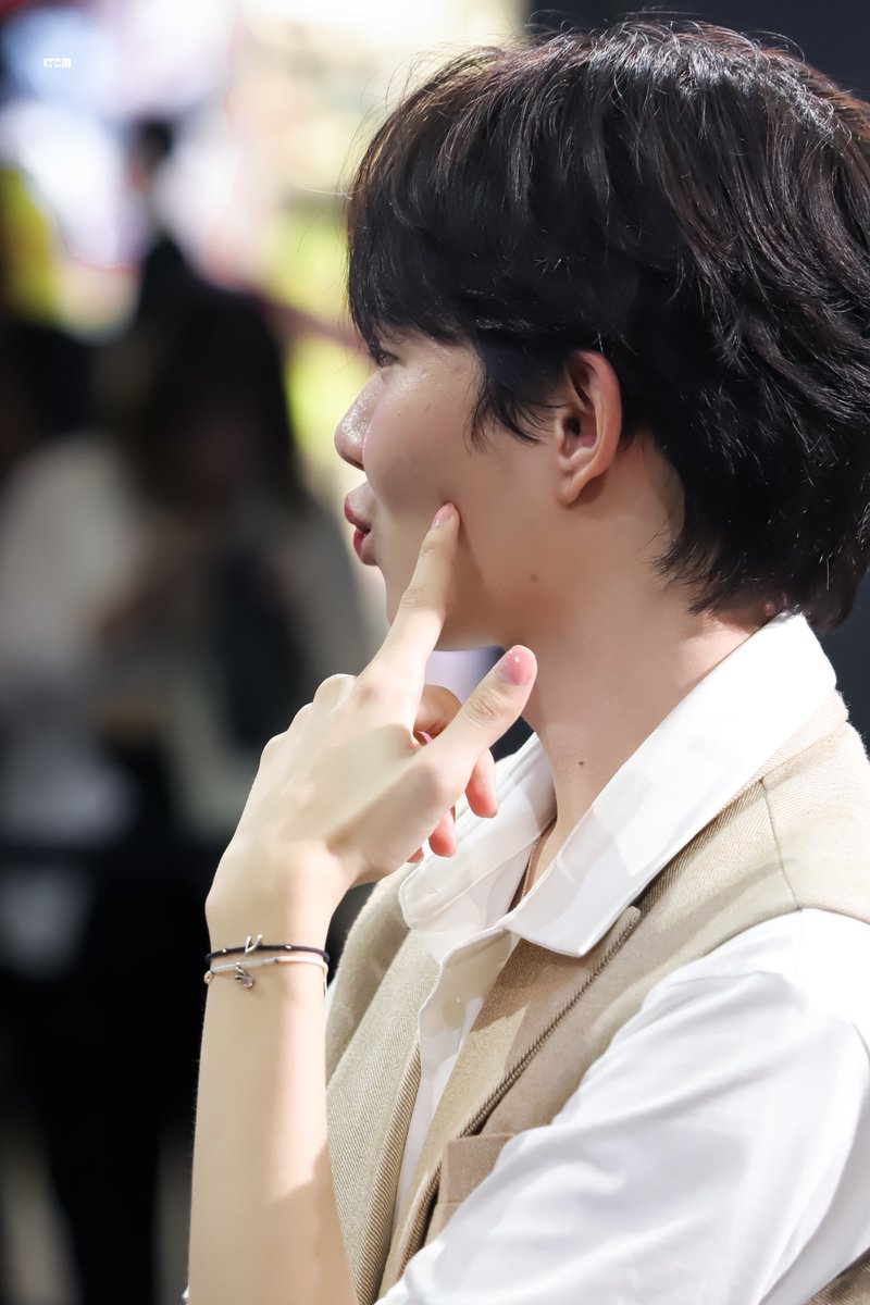 bbunnimeow's tweet photo. 2024.03.08 | #RAVIPAxNamping
ใครดื้อสุด🤏🏻🐰
___
❝ ⁺◟ #nampingster ◞⁺ ❞
❝ ⁺◟ #ravipajewelry ◞⁺ ❞ https://t.co/zVOgpkQgfj