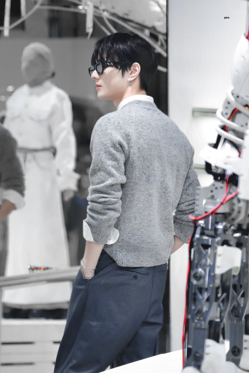 pure12080209's tweet photo. 240312 GENTLE MONSTER

#정원 #JUNGWON #ENHYPEN #엔하이픈 #ジョンウォン https://t.co/KRtb0L7ZwW