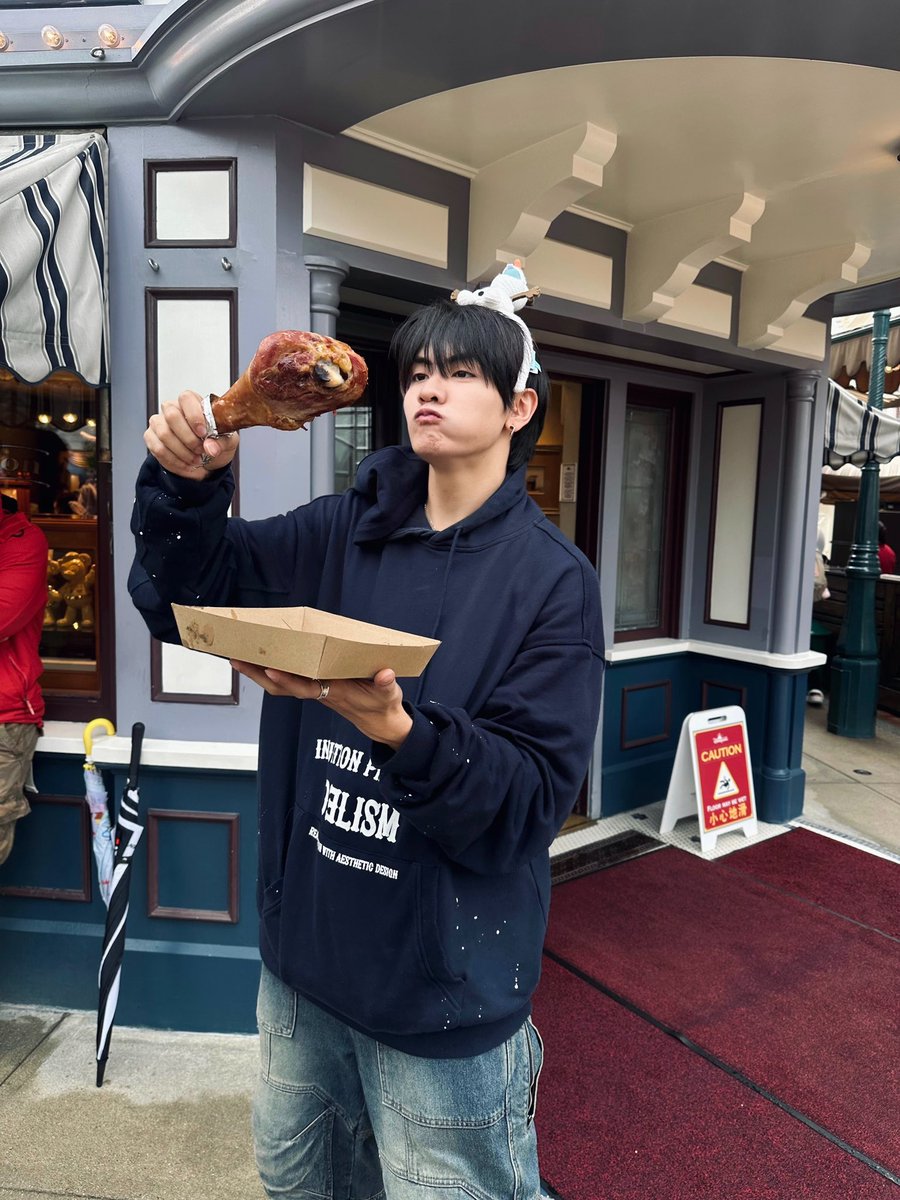 ChenRcj's tweet photo. wow https://t.co/3gRuJHPngq
