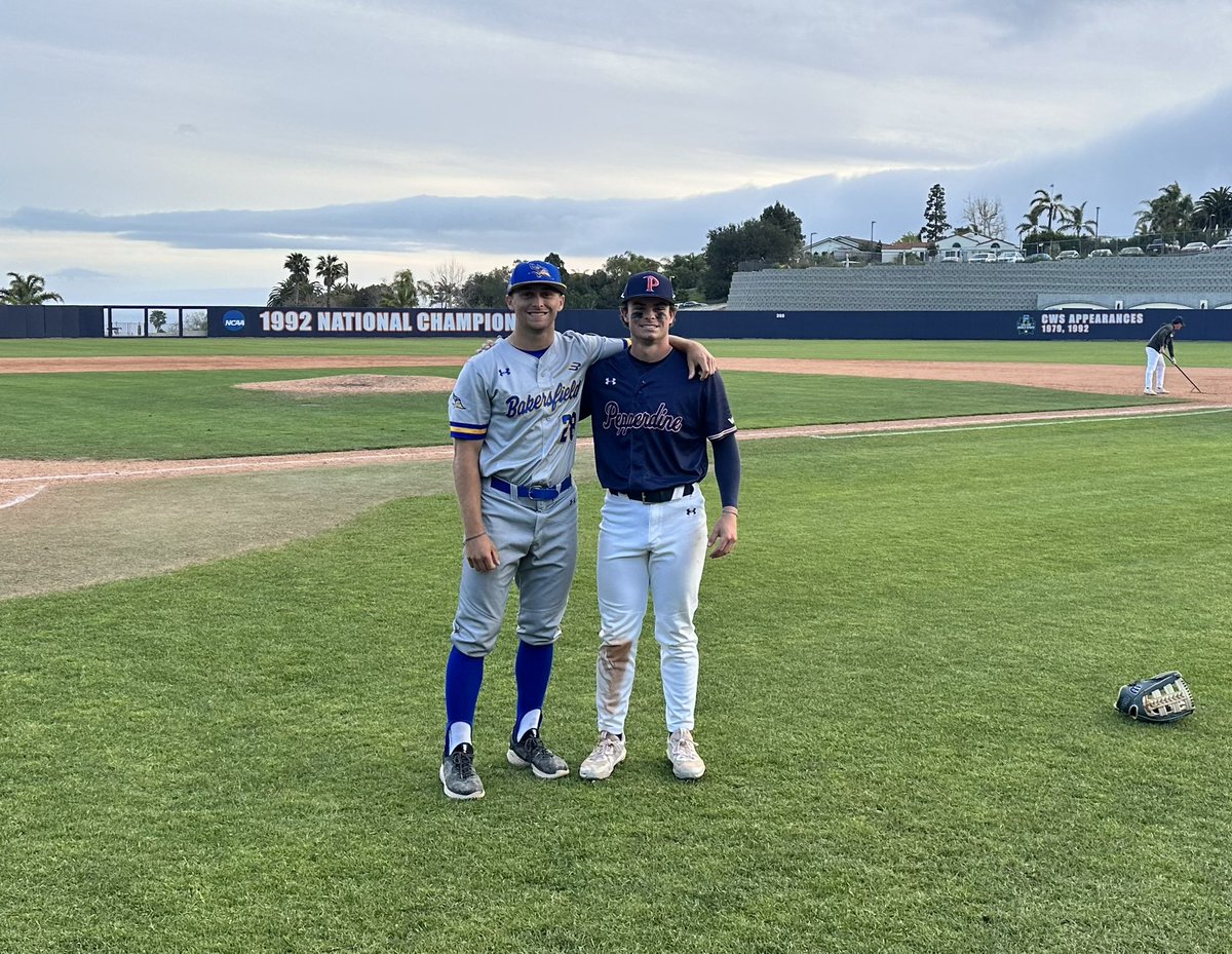 Pretty awesome receiving this picture! Two former @SFStateBaseball players competing today against each other @PeppBaseball and @CSUB_Baseball @nick_upstill @GrosjeanGary #ChompCity #GatorPride
