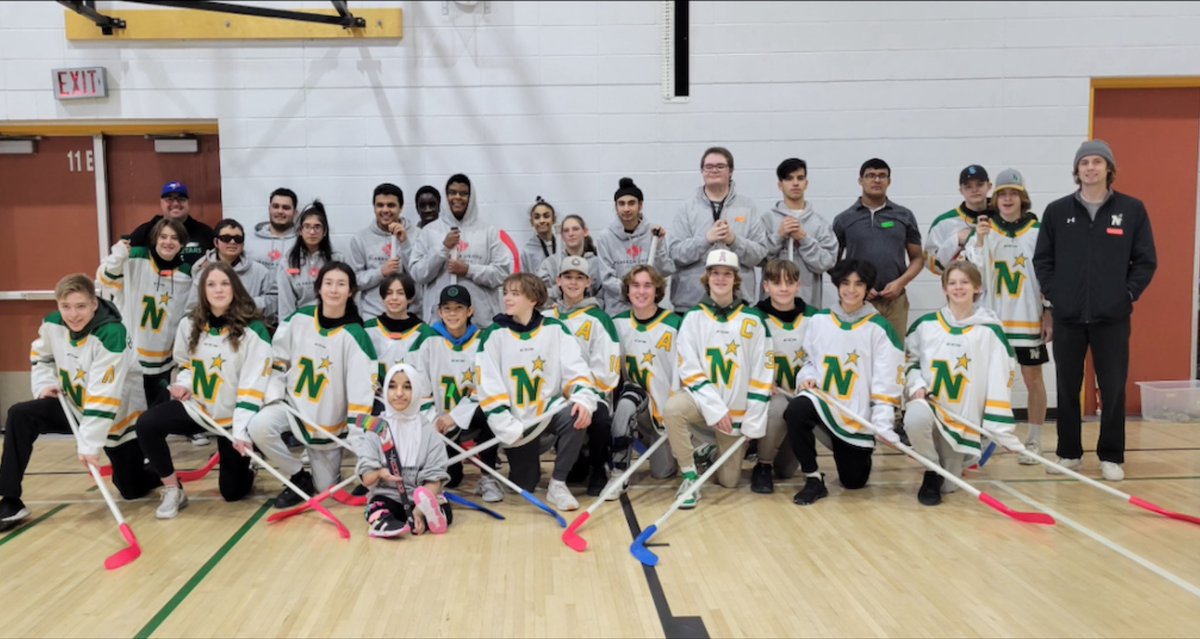 Congratulations <a href="/CNHA_U15AAGREEN/">CNHA_U15AAGREEN</a> 🚨

Rewarded for their Off Ice #commitment to the #community

Team Wrap Up courtesy of Fitset Ninja Calgary 🤜🏻🤛🏻

#StarsInTheCommunity #NorthstarsPride #NorthstarsFamily <a href="/ParachutesP/">Parachutes For Pets</a>