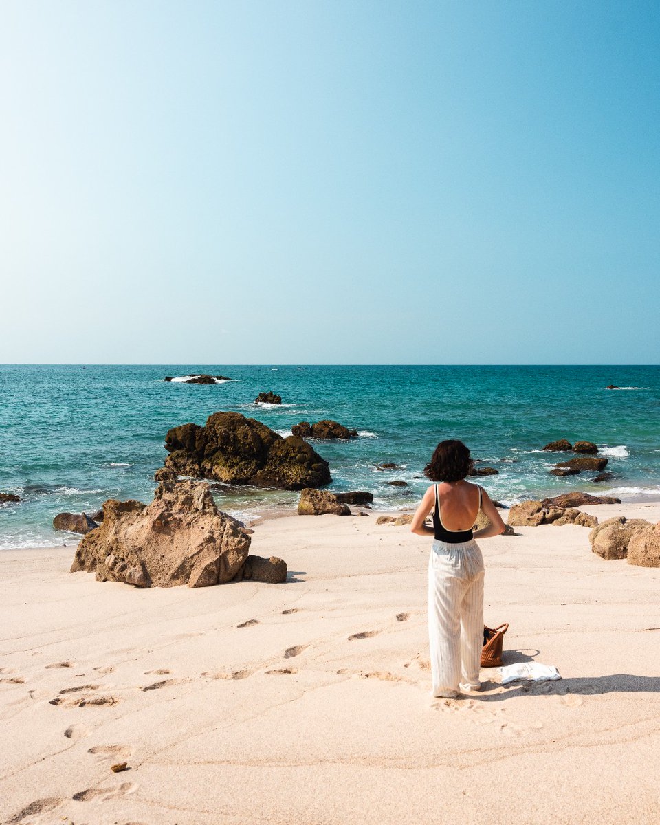 Sun soaked perfection where the sky meets the sea. ☀️ #fspuntamita 📷 : @richardkrisak