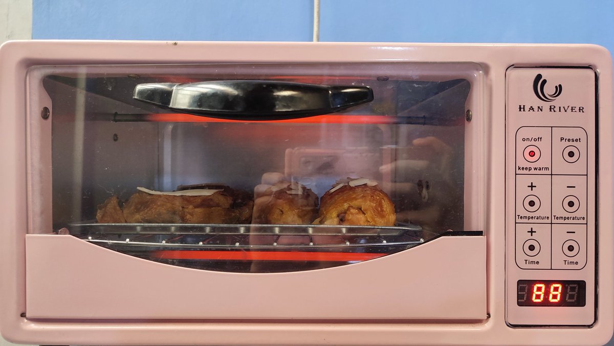 so ngide bgt emang nge-pastry 🤏 maap ya yg puasa. aku siii lagi bebas 💃