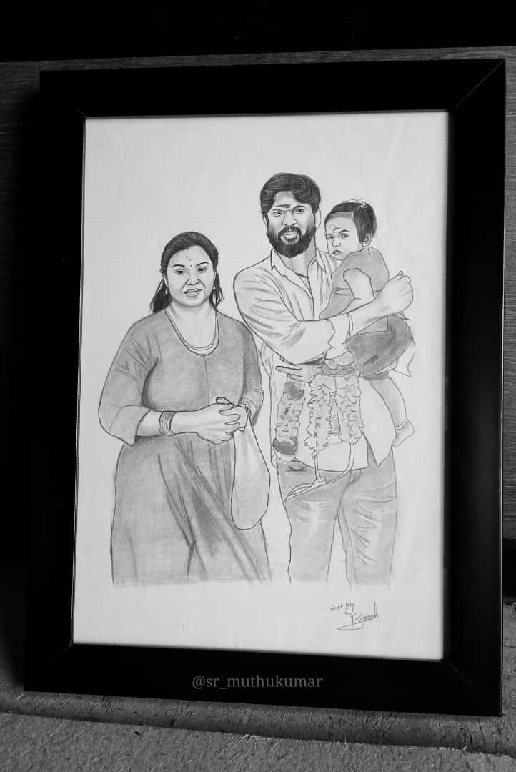 About Yesterday 😍 Met My Idol, Anbu Annan #Soundararaja & Presented a Cute Artwork ♥️ @soundar4uall #Soundararaja #MannukkumMakkalukkum