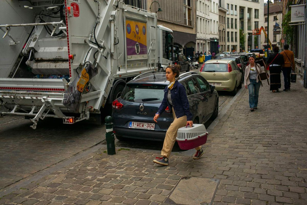 BRUZZbe's tweet photo. Nieuwe topman Net Brussel: 'Niet meer vegen, maar minder vervuilen': https://t.co/RKXUexRqlD https://t.co/q0OTFcQ9Nk